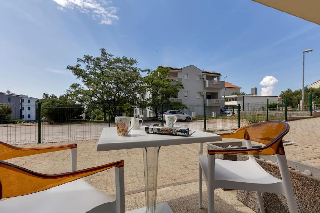 Brotis - Studioapartment - Makarska Exklusiv Promajna Dış mekan fotoğraf