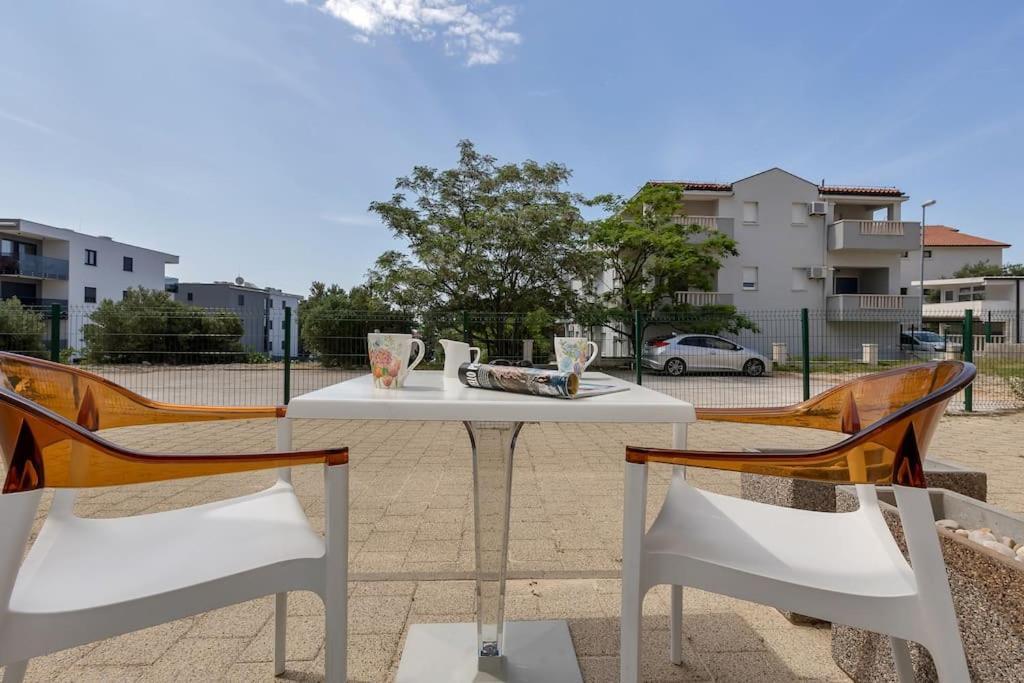 Brotis - Studioapartment - Makarska Exklusiv Promajna Dış mekan fotoğraf